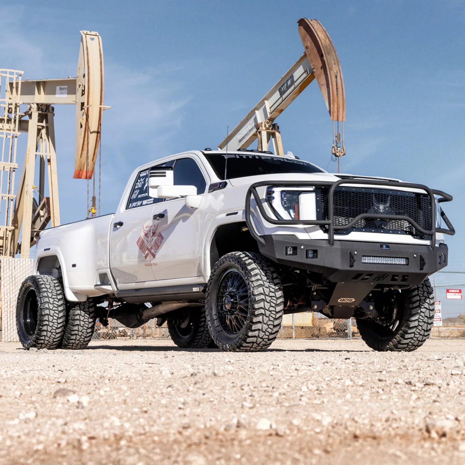 Fittipaldi FDF605B Gloss Black dually truck