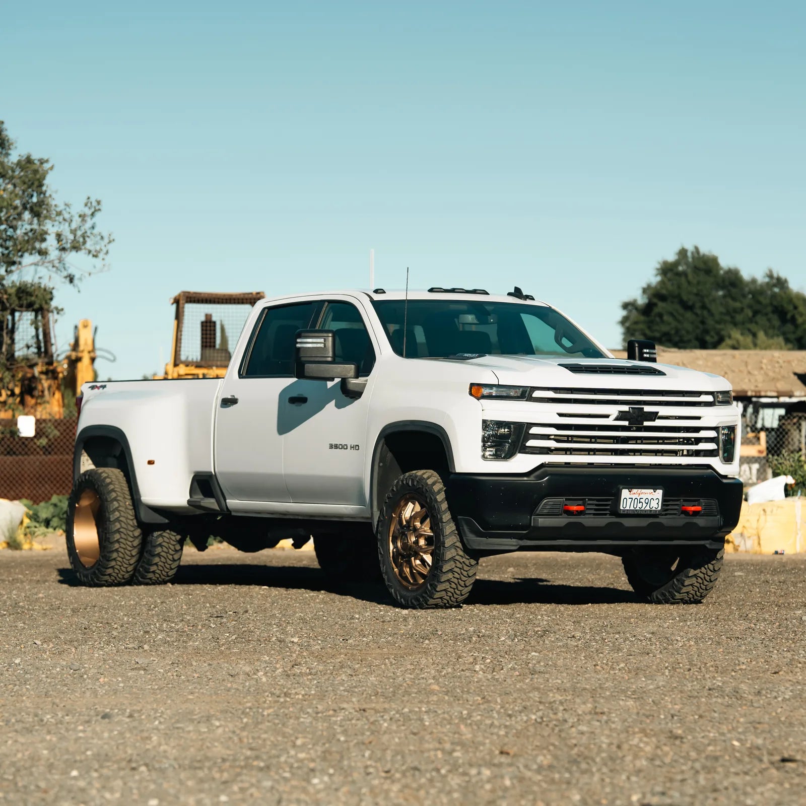 Fuel Flux Platinum Bronze dually truck